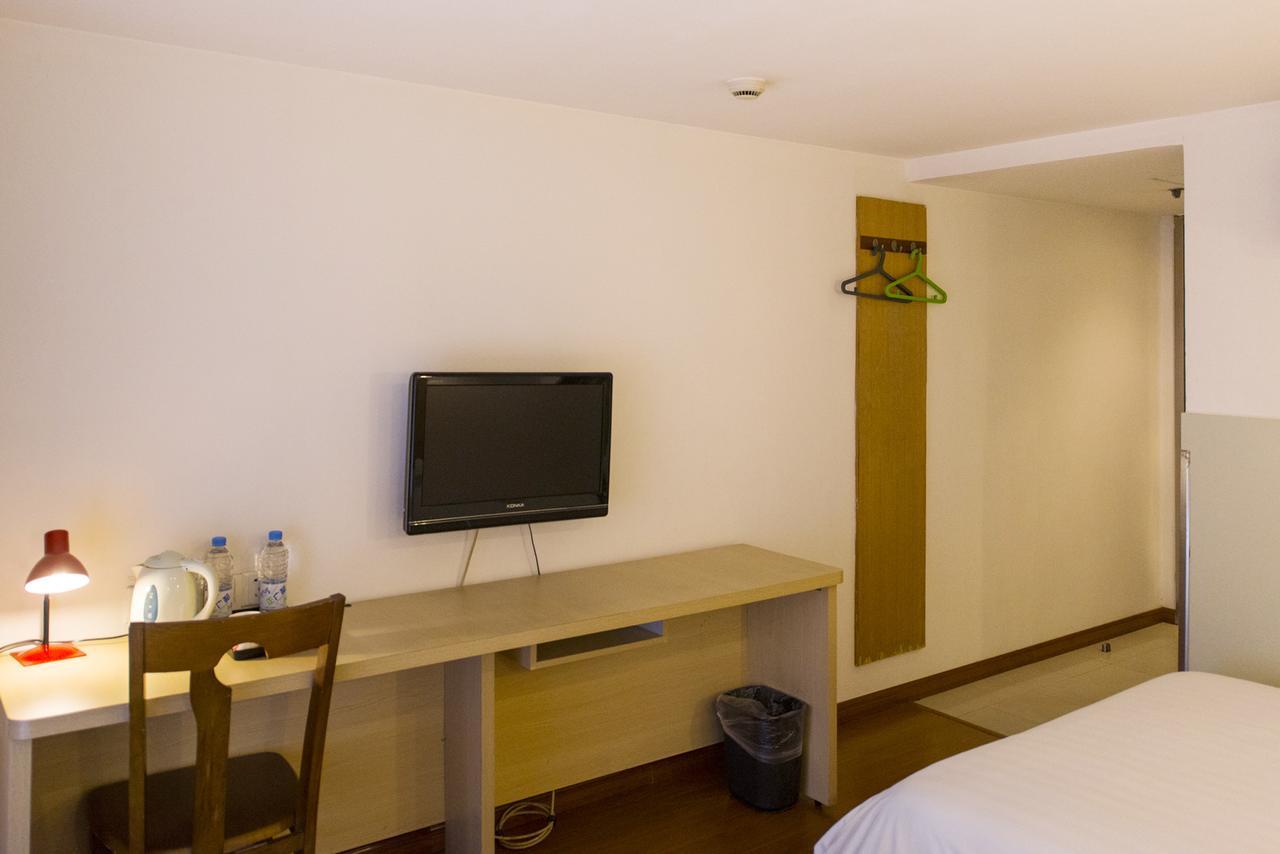 Motel Shenzhen Longgang Longcheng Square Metro Station Buitenkant foto